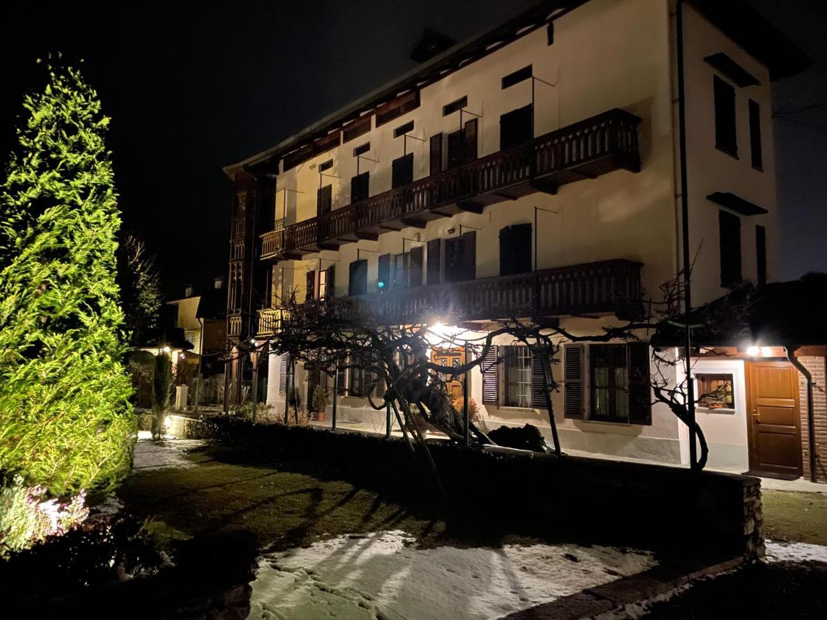 Dimora Fiorita Junior My Holiday Home Varallo Exterior photo